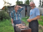 Boris und Serge am Schaschlikgrill Boris und Serge am Schaschlikgrill